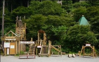 アメリカキャンプ村 本格アスレチック