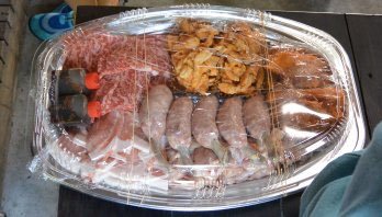 現地調達の食材