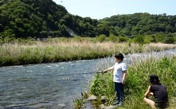 中津川で釣り