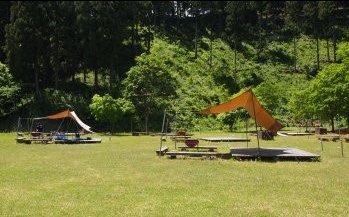 デッキのバーベキューブース