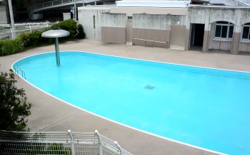 町営プール