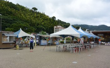 長浜海岸 海の家