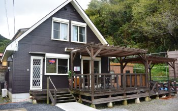 海近くのカフェ