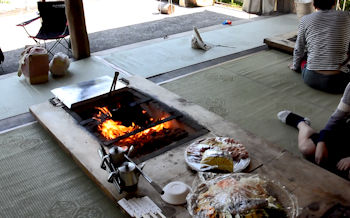 屋根付きサイトのグリル