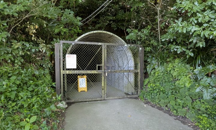 赤山地下壕跡(あかやま)